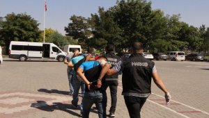 Aksaray'da uyuşturucu sattıkları iddiasıyla 5 şüpheli tutuklandı