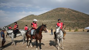"Atlı Dayanıklılık Yarışmaları" Kayseri'de başladı
