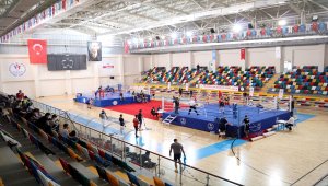 Boks Milli Takımı'nın İngiliz boksörlerle Çankırı'daki kampı sürüyor
