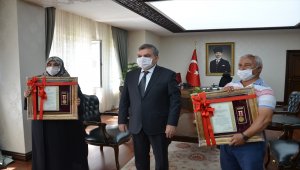 Karaman'da iki şehit ailesine devlet övünç madalyası ve beratı verildi