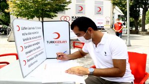 Kayseri iş dünyasından Kızılay'a kan bağışı 