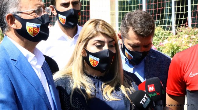 Kayserispor Kulübü Başkanı Berna Gözbaşı'dan forvet transferi müjdesi: