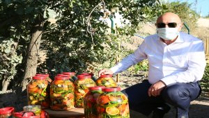 Keçiören Belediyesi'nden kışlık turşu ve kurutmalıklar 