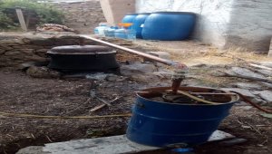 Kırıkkale'de 950 litre sahte rakı ele geçirildi