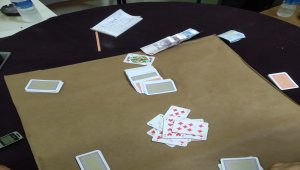 Kırıkkale'de sosyal mesafe kuralına uymayan kahvehane müşterileri hakkında tutanak tutuldu
