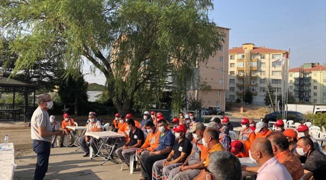 Kırşehir Belediye Başkan Yardımcısı Kayaoğlu, temizlik personeliyle bir araya geldi