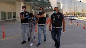 Konya'da iki marketi soyan şüpheli, "bisikleti" ele verdi