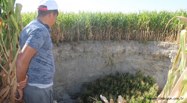 Konya'da mısır ekili tarlada 30 metre çapında 15 metre derinliğinde yeni obruk oluştu