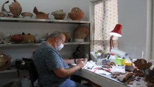 Kültepe'de yeni tanrı ve tanrıça heykelcikleri bulundu