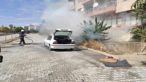 Kulu'da seyir halindeki otomobil yandı