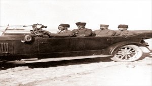 MSB İzmir'in düşman işgalinden kurtuluşuna ilişkin fotoğraflar paylaştı