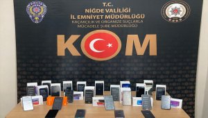 Niğde'de kaçak cep telefonu operasyonu