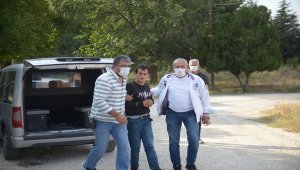 Otomobil hırsızı cezaevi firarisi çıktı