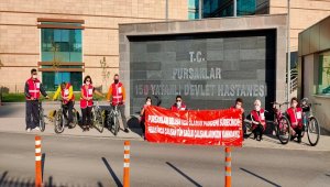 Pursaklar'da sağlık çalışanlarına destek için bisiklet turu düzenlendi