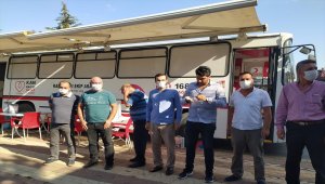 Sivas'ta din görevlilerinden Türk Kızılay'a kan bağışı