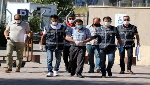 Sivas'ta kuyumculara sahte bilezik satan 2 kişi yakalandı