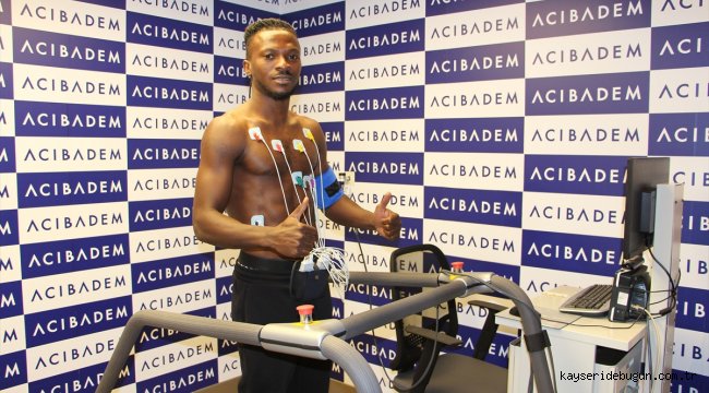 Sivasspor'un yeni transferi Olarenwaju Kayode sağlık kontrolünden geçirildi
