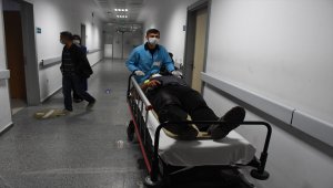 Aksaray'da işçi servisi devrildi: 13 yaralı