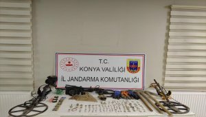 Beyşehir Gölü'ndeki adada izinsiz kazı yaptıkları iddiasıyla 3 kişi yakalandı