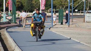 Bisikletiyle Tayland'dan dünya turuna çıkan İspanyol beden eğitimi öğretmeni Beyşehir'de mola verdi