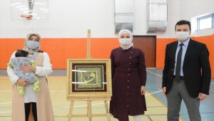 Cacabey Gençlik Merkezinde hat ve tezhip sergisi