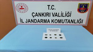 Çankırı'da bir otomobilden Bizans dönemine ait 8 sikke çıktı