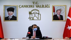 Çankırı Valisi Ayaz'dan kentteki Kovid-19 vakalarına ilişkin açıklama:
