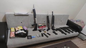 Eskişehir'de dernek binasında kumar oynayan 56 kişiye ceza