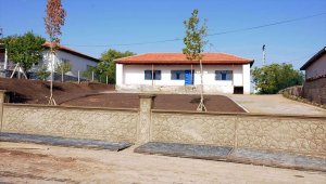 Halk ozanı Muharrem Ertaş'ın evinin önünde çevre düzenlemesi yapıldı