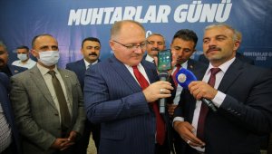 İçişleri Bakanı Soylu, telefonla Sivaslı muhtarların gününü kutladı