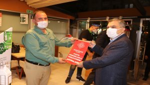 Karaman'da Kovid-19 tedbirlerine uyan işletmelere ödül
