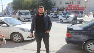 Karapınar'da iş adamının yolda düşürdüğü parayı polis buldu