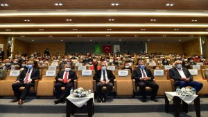 Kayseri'de 1000 çiftçi çocuğuna tablet hediye edildi