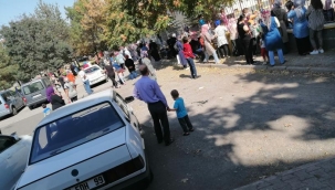 Kayseri'de bugün oldu! Okul çıkışında öğrenciler değil, veliler sınıfta kaldı!