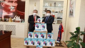 Kırıkkale Belediyesinden öğrencilere tablet desteği