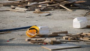 Kırşehir'de freni boşalan kamyonetin altında kalan işçi öldü