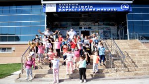 Kırşehir'de yeni normalin ardından 3 bin çocuk ve genç yüzme öğrendi