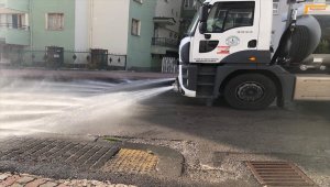 Kızılcahamam'da temizlik ve ilaçlama çalışması 