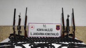 Konya'da kaçak silah operasyonunda 65 av tüfeği ele geçirildi