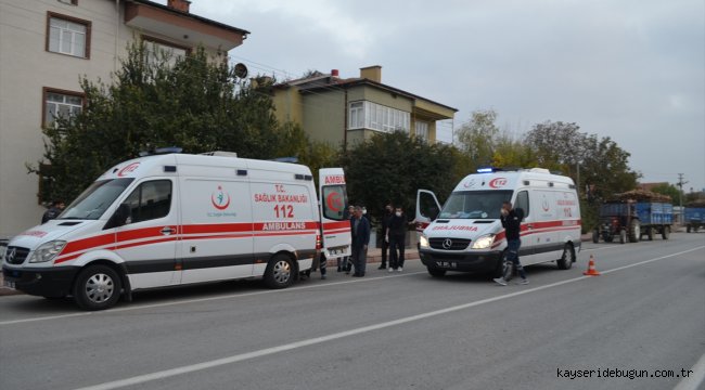 Konya'da traktörle otomobil çarpıştı: 2 yaralı