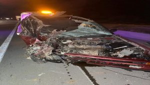 Konya'da traktörün römorkuna çarpan otomobildeki 4 kişi yaralandı