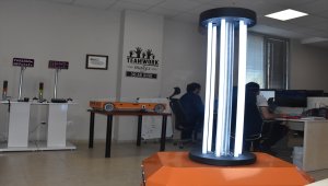 Kovid-19'dan korunmak için "temassız" dezenfeksiyon robotu geliştirdiler