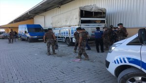 Kulu'da eş zamanlı operasyonda çok sayıda silah ele geçirildi