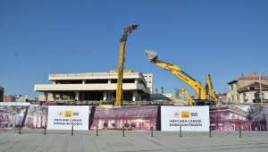 Mevlana Çarşısı ve Altın Çarşı Dönüşüm Projesi'nde yıkıma başlandı