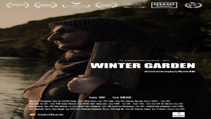 Türk yönetmen başrolünde annesini oynattığı kısa filmle Paris'ten ödülle döndü