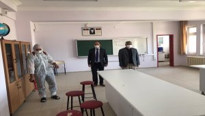 Ulaş Belediyesi okulları dezenfekte etti