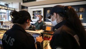 Yenimahalle'deki AVM'de Kovid-19 tedbirleri denetlendi