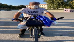 Yetimlere dikkati çekmek için bisiklet turuna çıkan İHH gönüllüsü Niğde'ye geldi