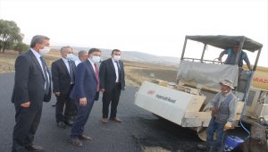 Yozgat Milletvekili Başer, Çayıralan'da yol çalışmalarını inceledi