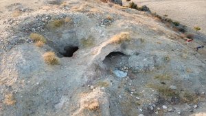 Yozgat'ta kaçak kazı yapan 5 şüpheli drone ile suçüstü yakalandı